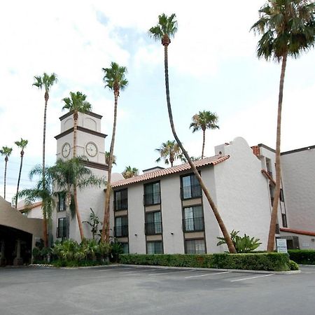 Buena Park Grand Hotel & Suites Bagian luar foto