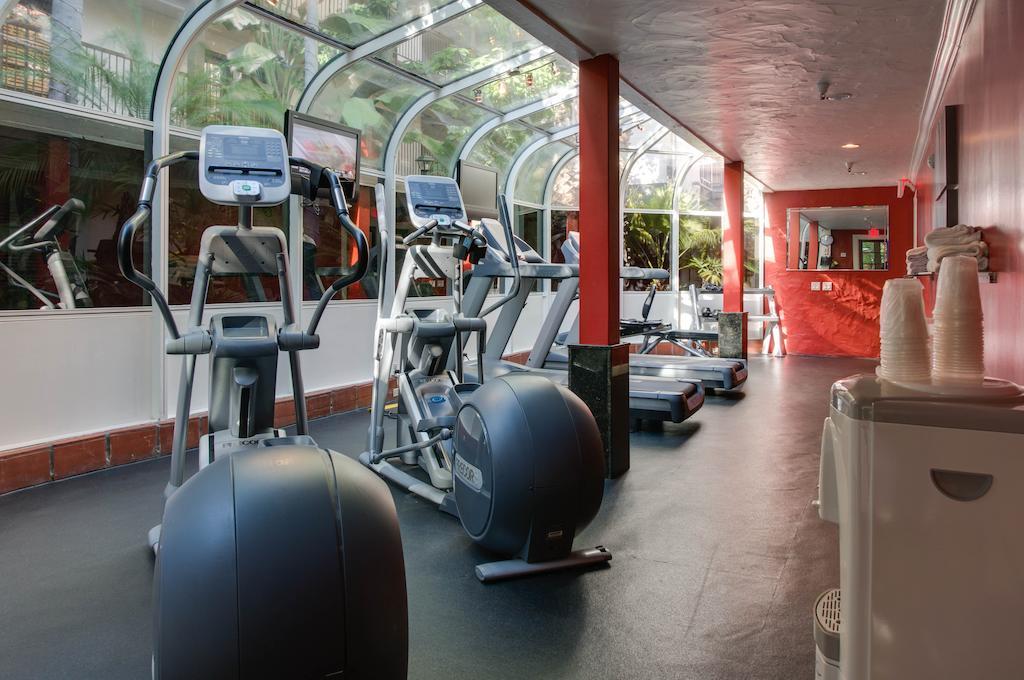 Buena Park Grand Hotel & Suites Bagian luar foto