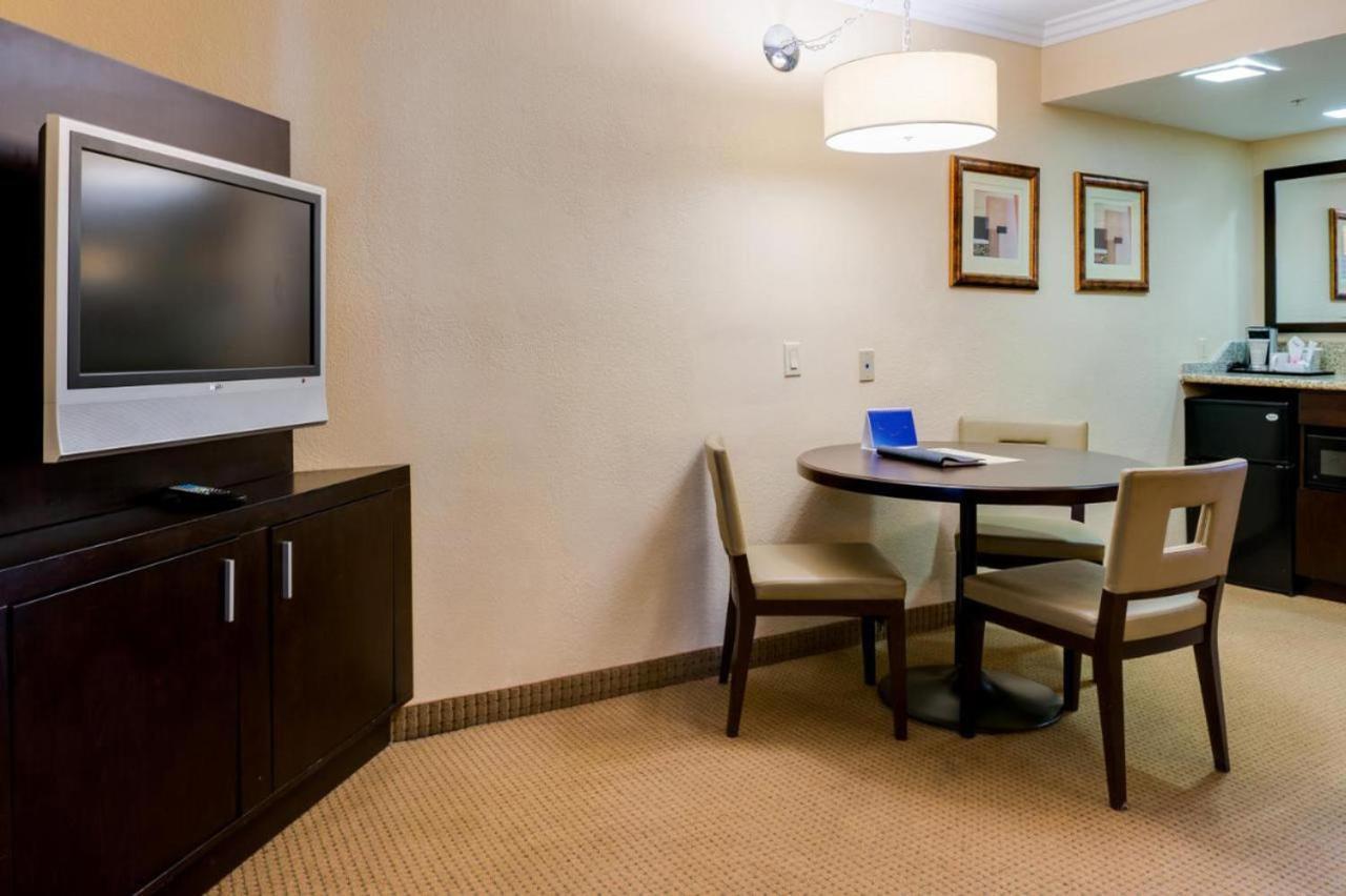 Buena Park Grand Hotel & Suites Bagian luar foto