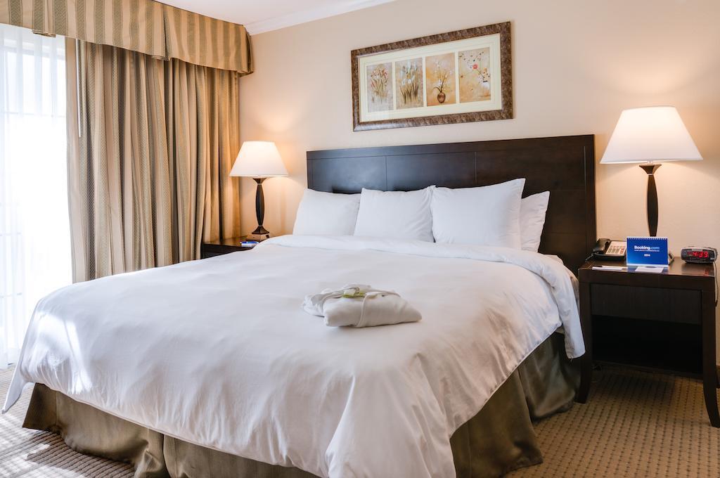 Buena Park Grand Hotel & Suites Bagian luar foto