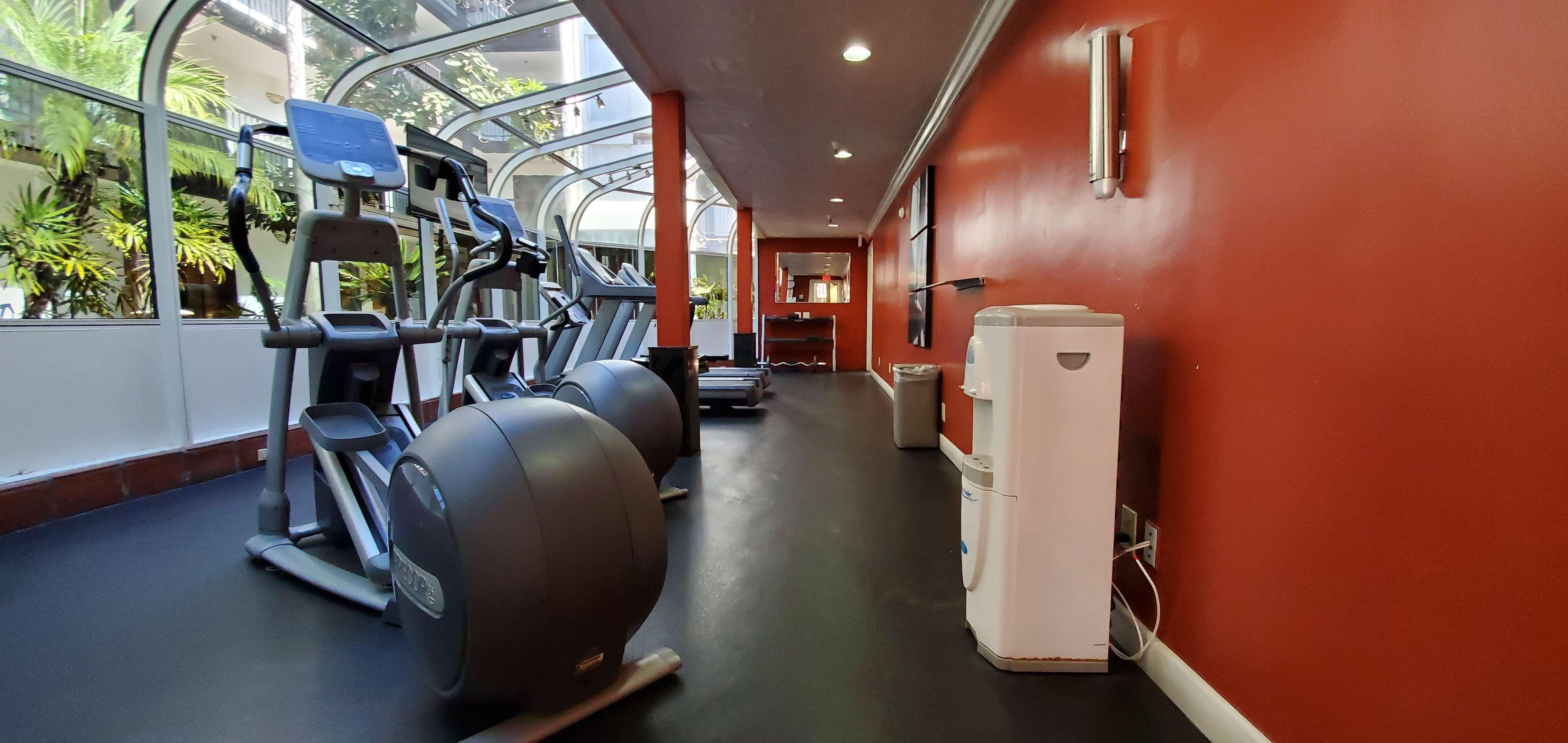 Buena Park Grand Hotel & Suites Bagian luar foto