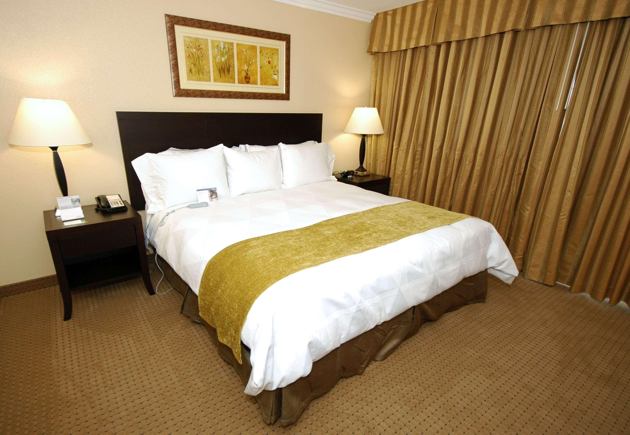 Buena Park Grand Hotel & Suites Bagian luar foto
