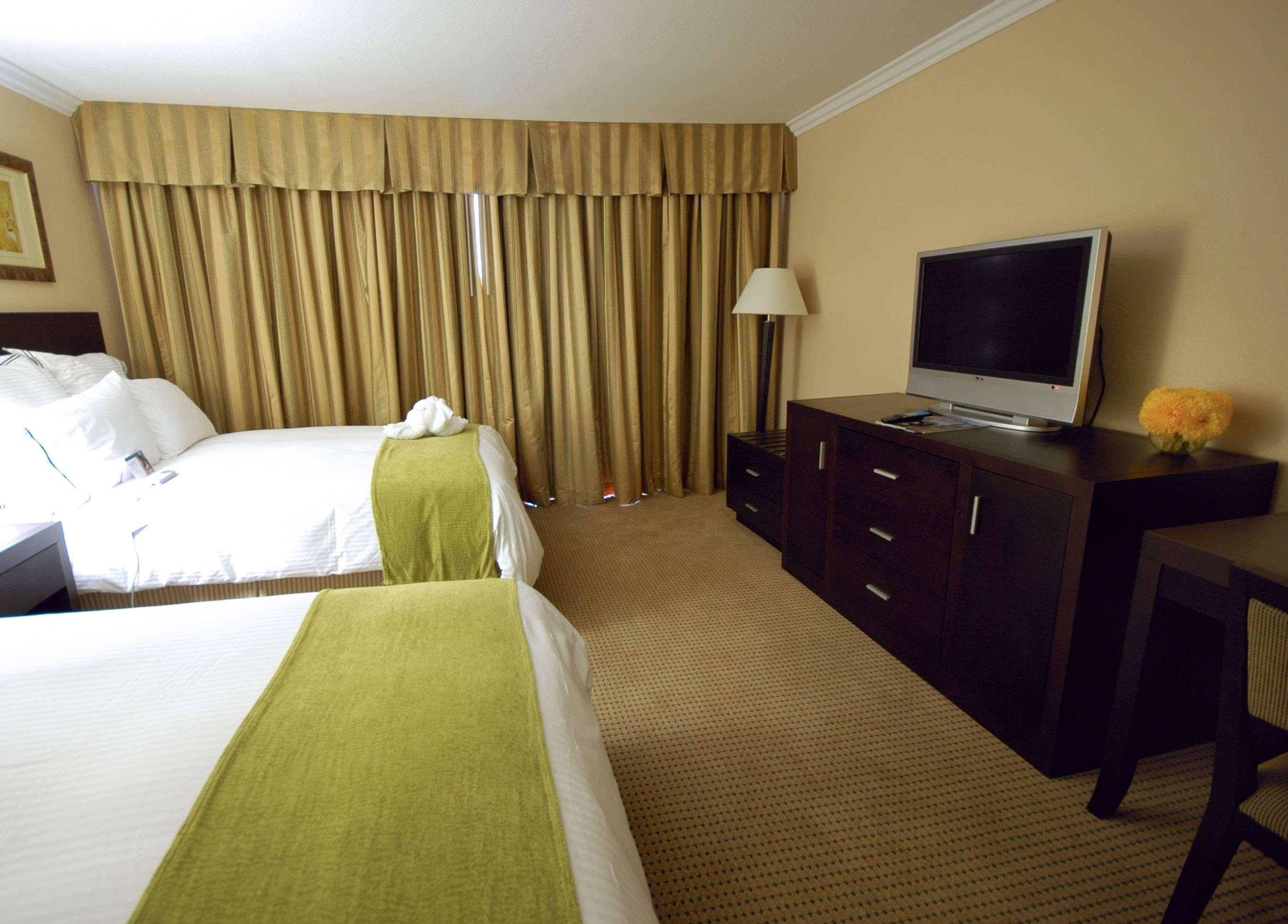 Buena Park Grand Hotel & Suites Bagian luar foto