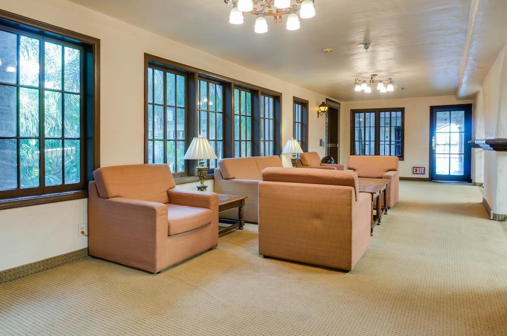 Buena Park Grand Hotel & Suites Bagian luar foto