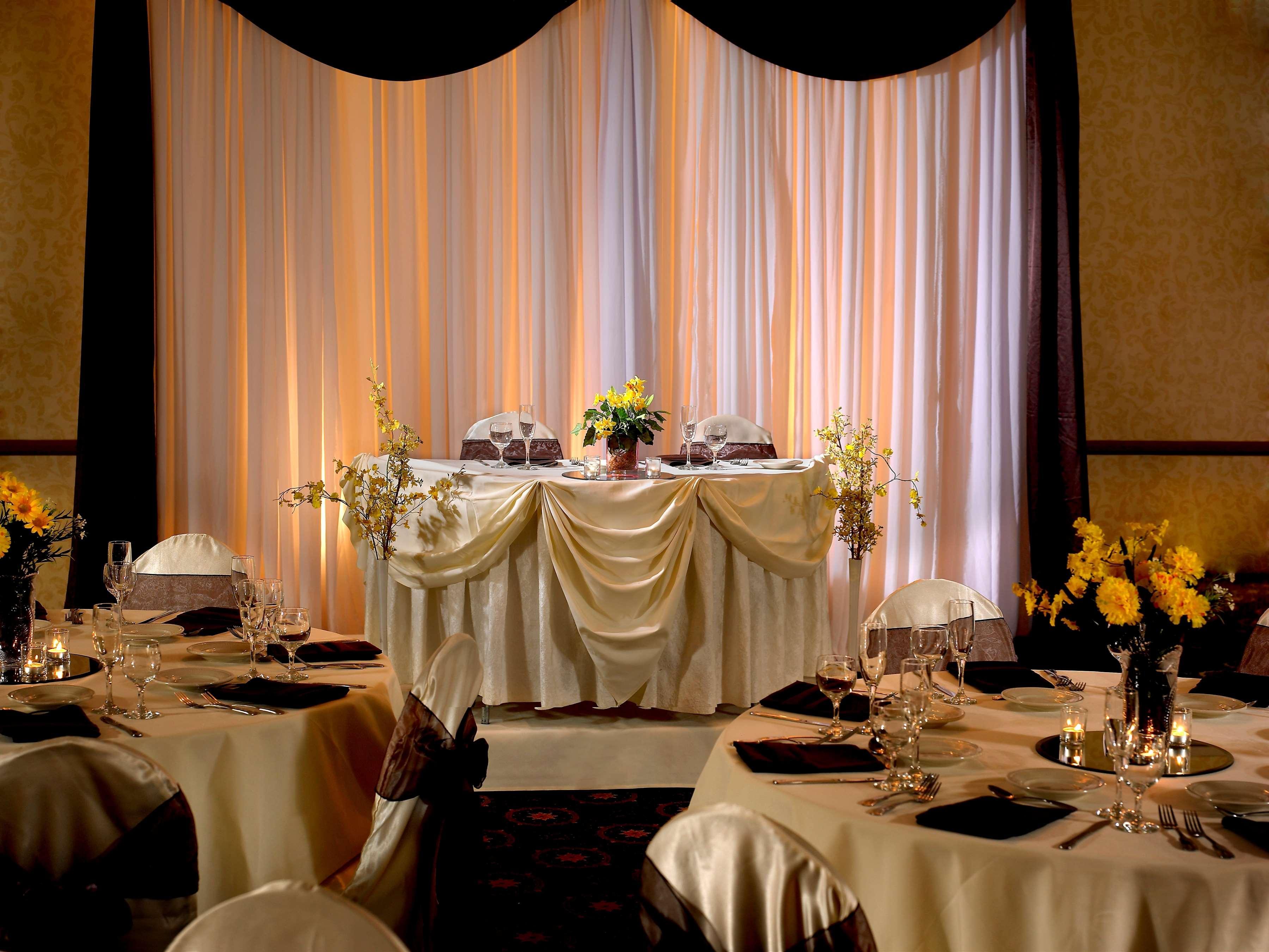 Buena Park Grand Hotel & Suites Bagian luar foto