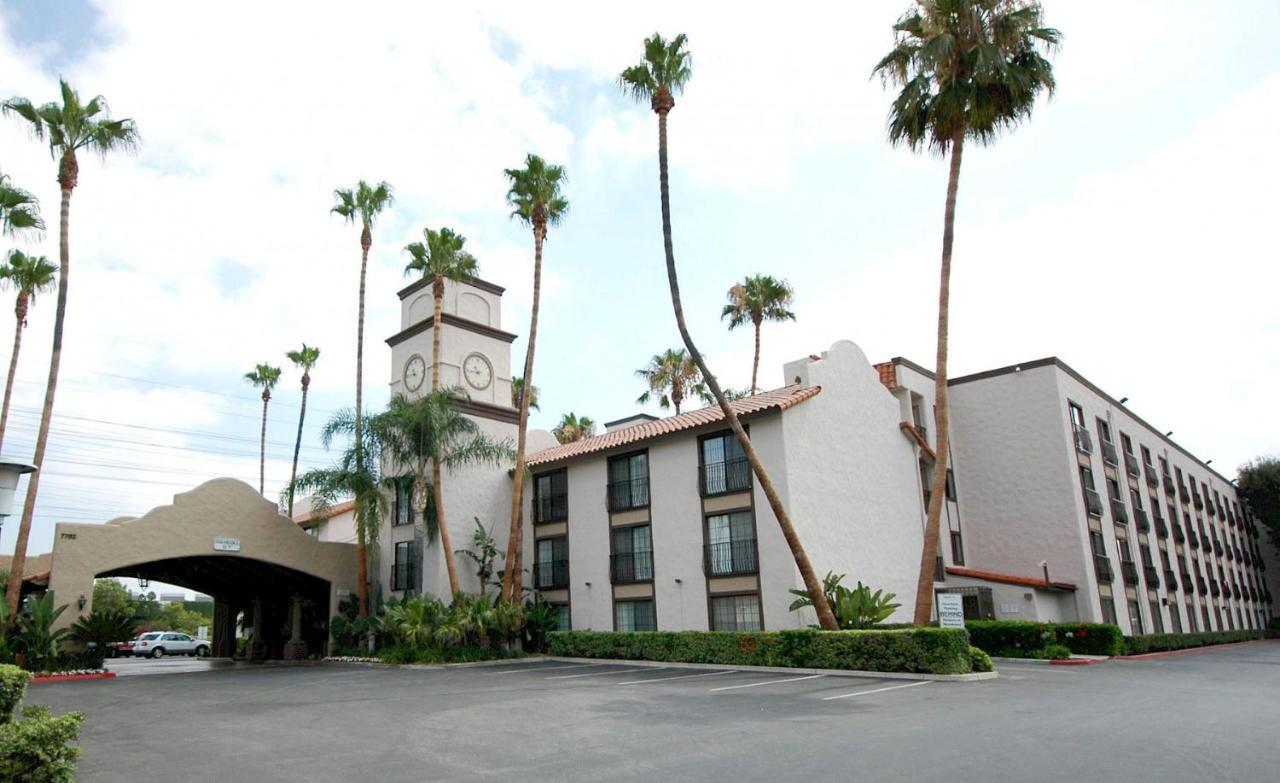 Buena Park Grand Hotel & Suites Bagian luar foto