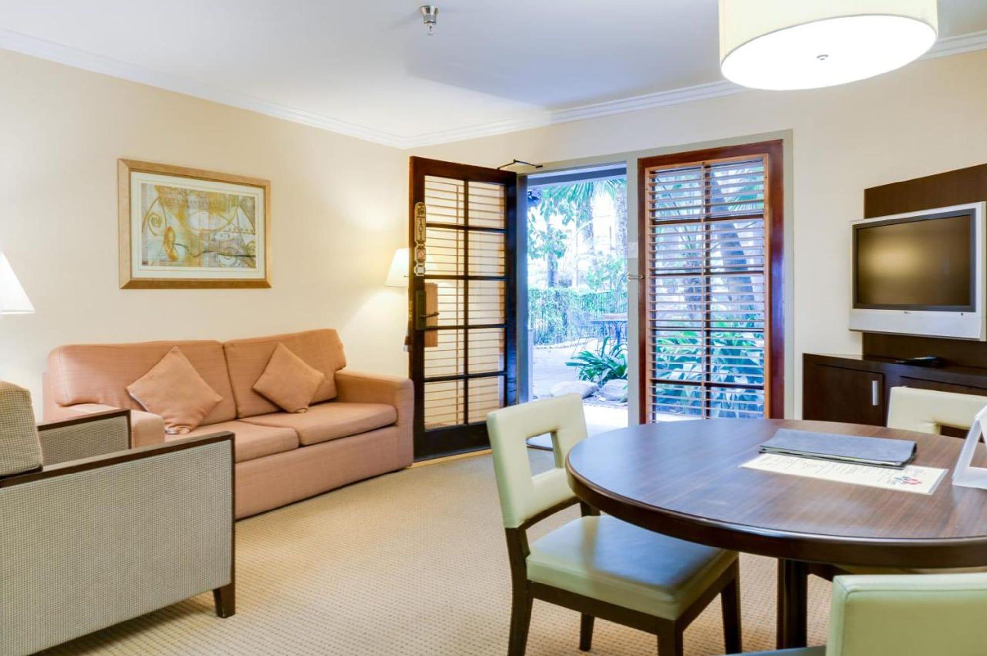 Buena Park Grand Hotel & Suites Bagian luar foto