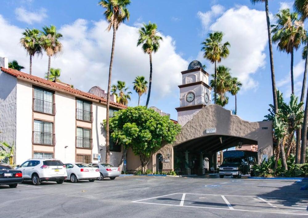 Buena Park Grand Hotel & Suites Bagian luar foto