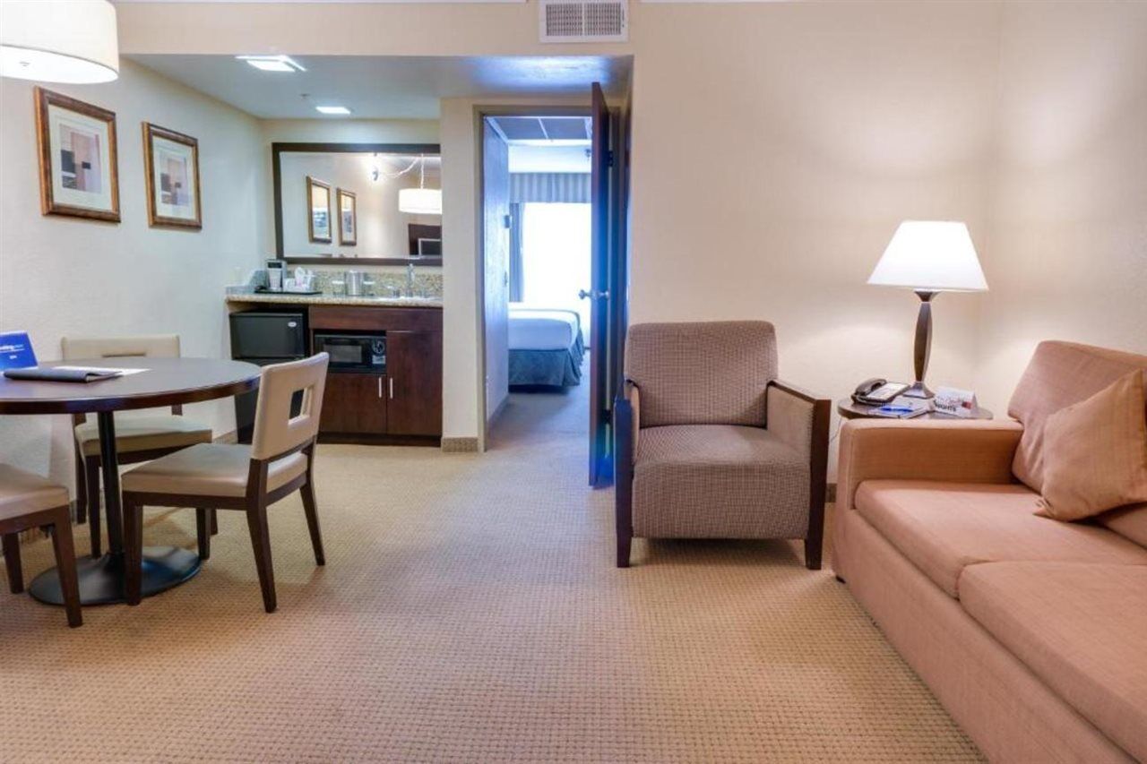 Buena Park Grand Hotel & Suites Bagian luar foto